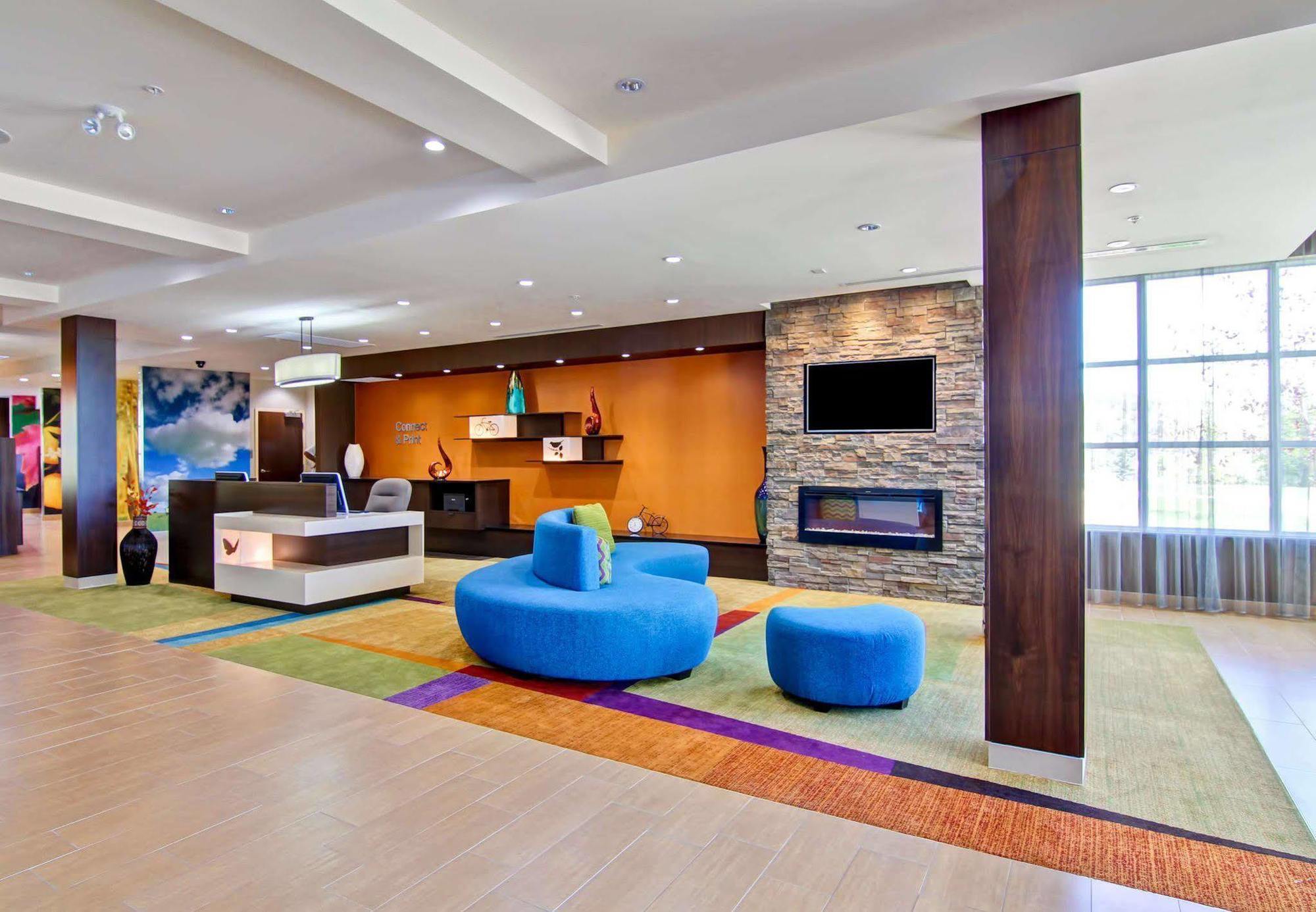 Fairfield Inn & Suites By Marriott Kamloops Zewnętrze zdjęcie